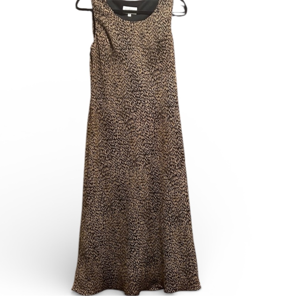 Sleeveless Maxi Dress in Black and Tan